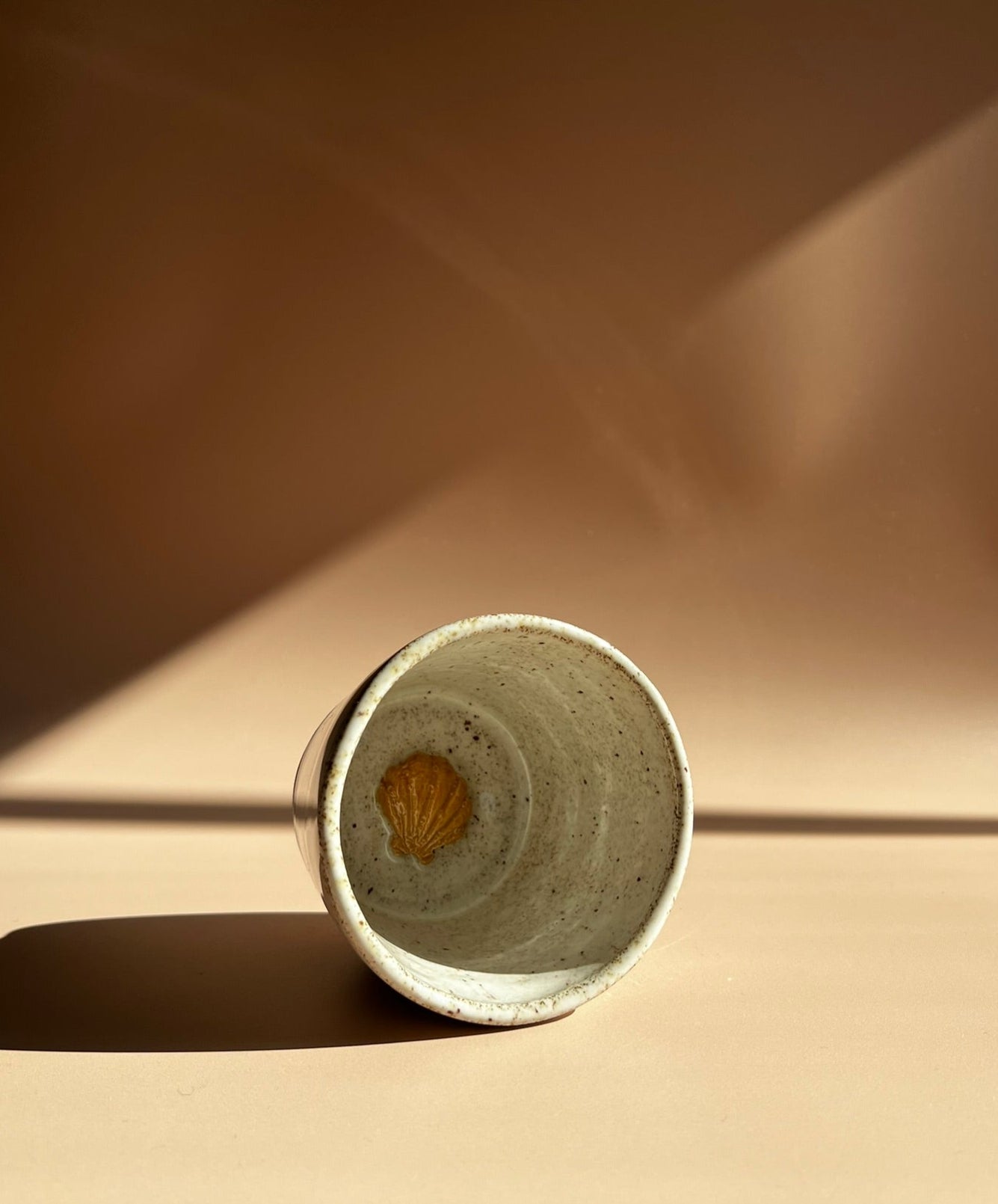 Golden Shell . Halo Mug