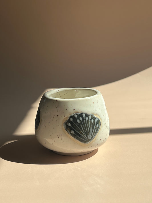 Tide Treasures . Pebble Mug