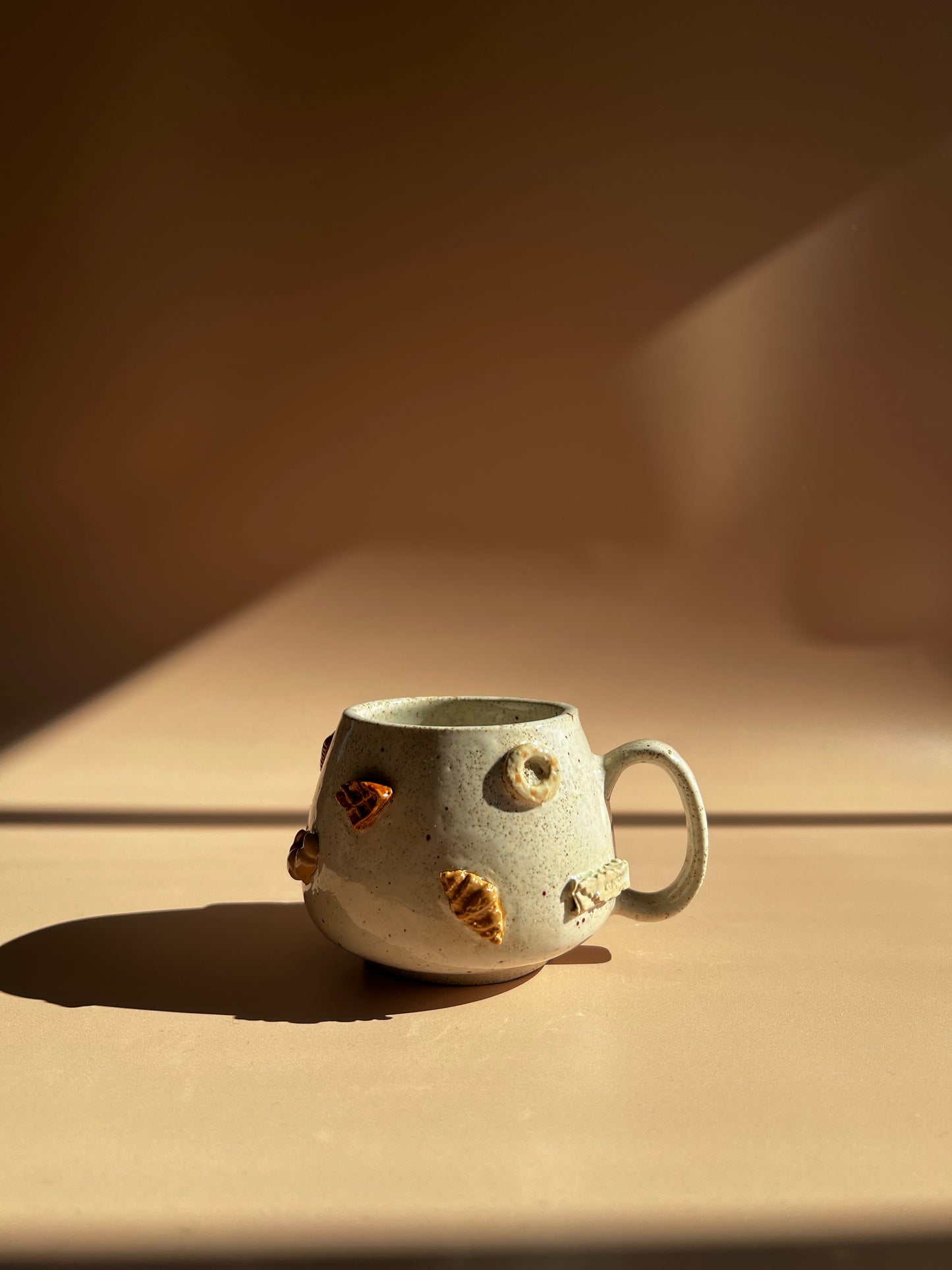 Croissant Club . Pebble Mug