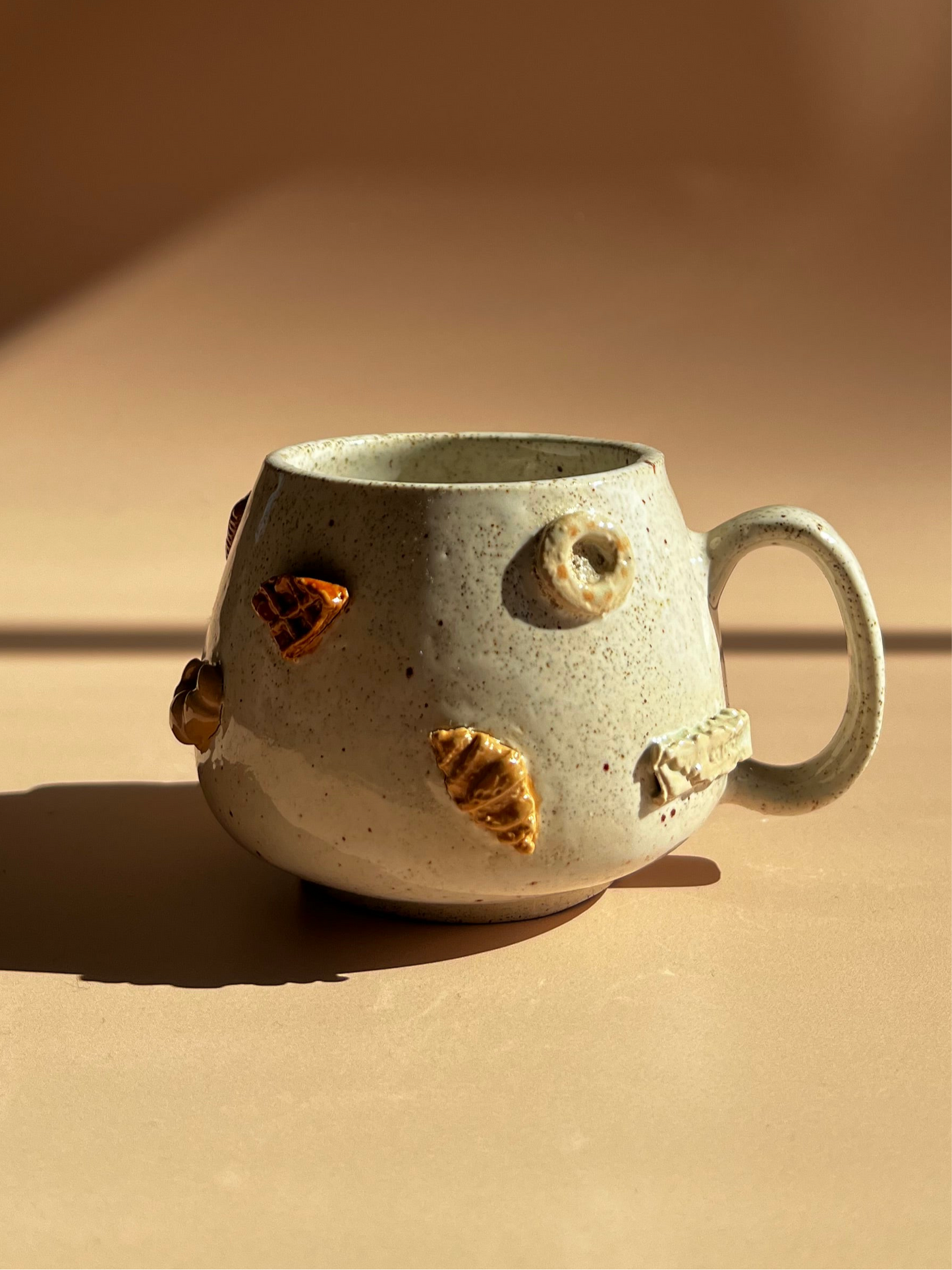 Croissant Club . Pebble Mug