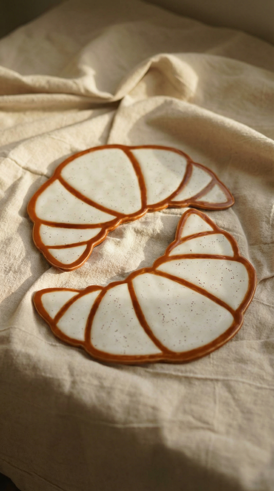 Croissant Club . Serving Plate