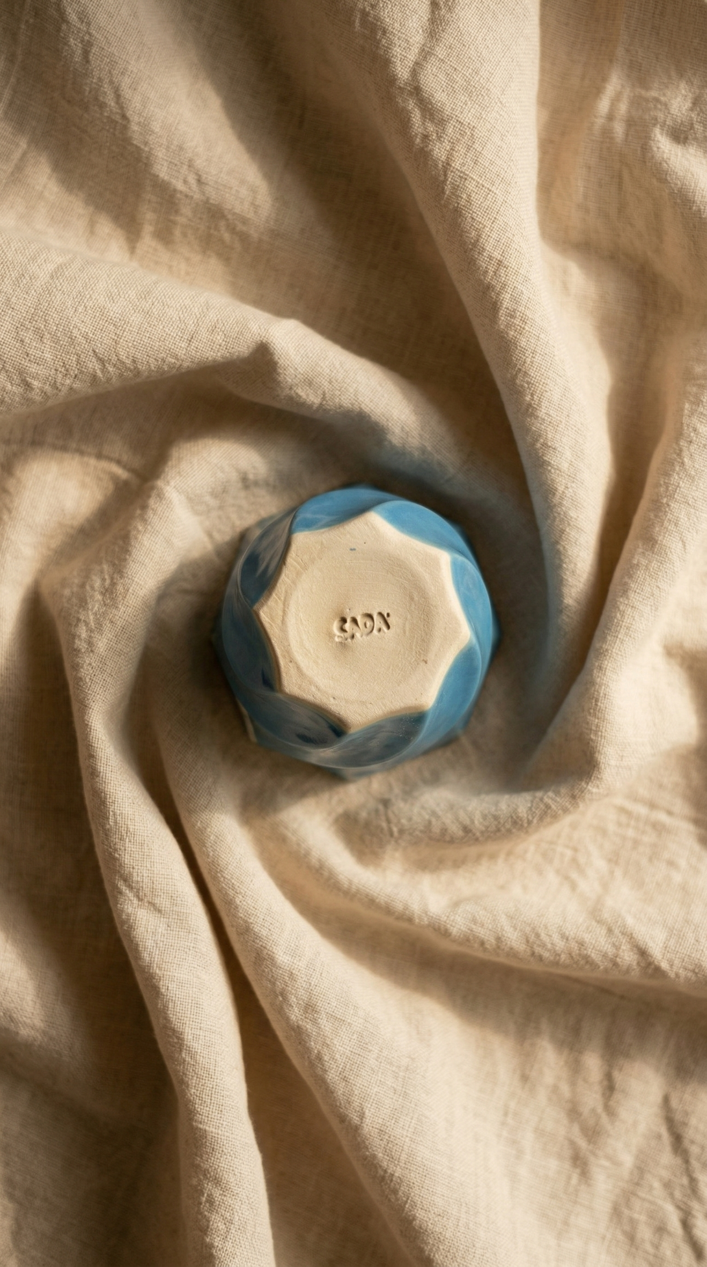 Cloud . Diamond Tumbler