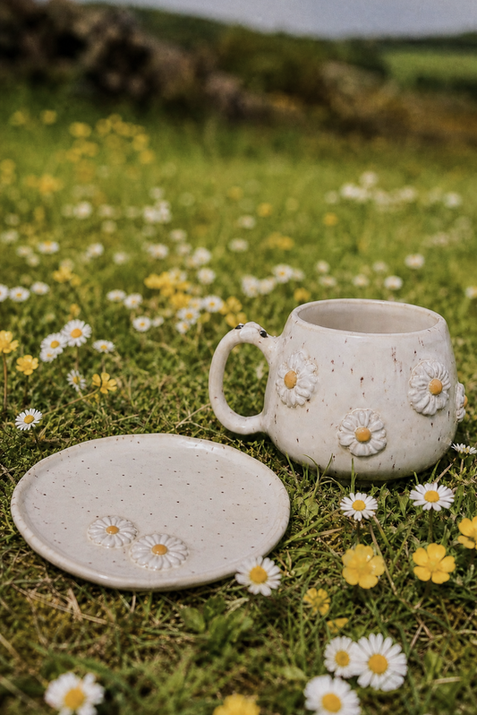 Daisy Speckled . Plate