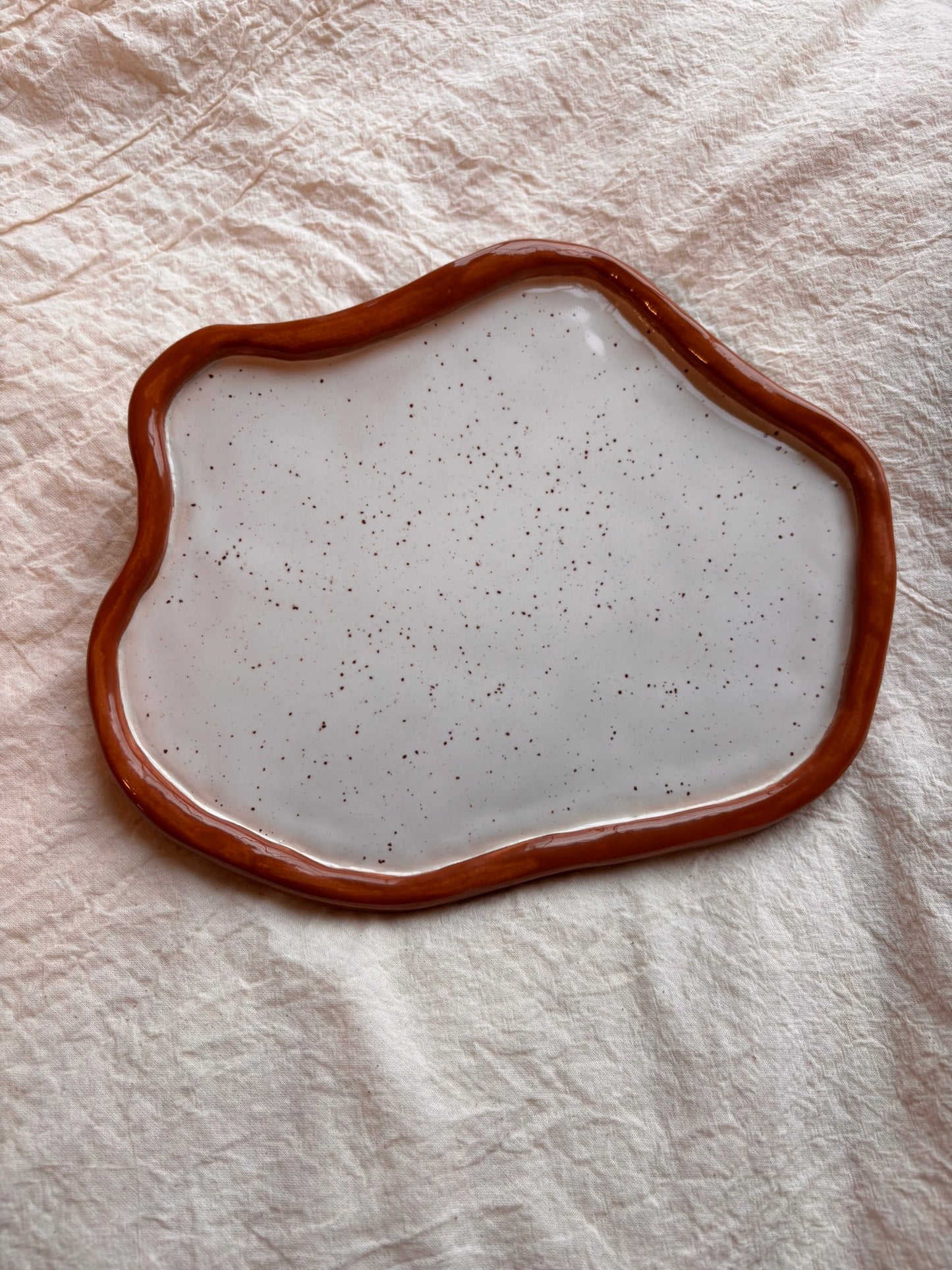 Croissant Club . Amorphe Serving Plate