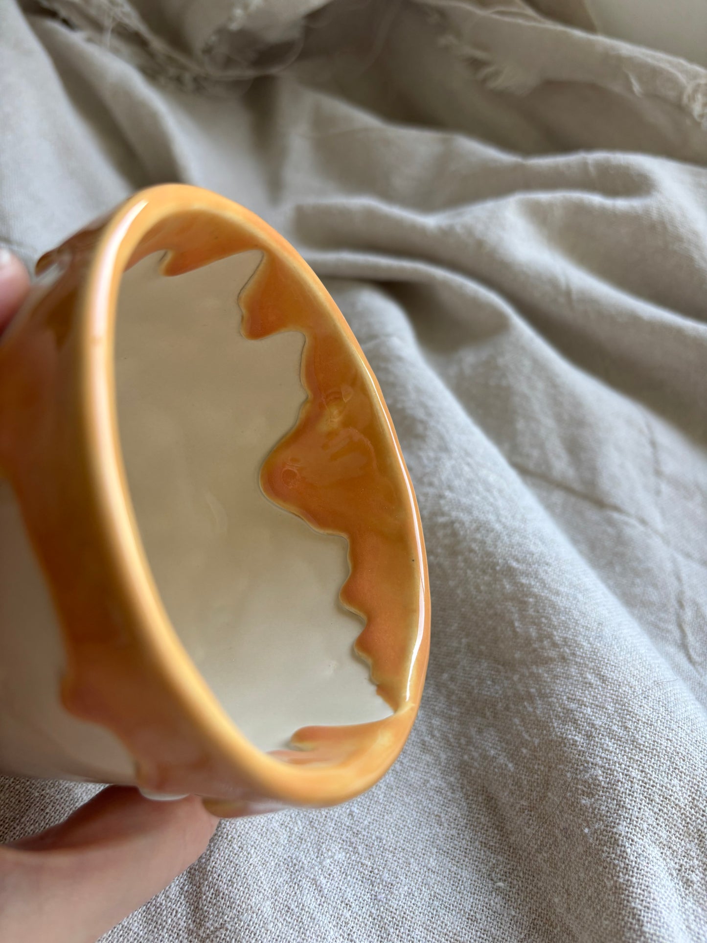 Croissant Club. Tasse Halo