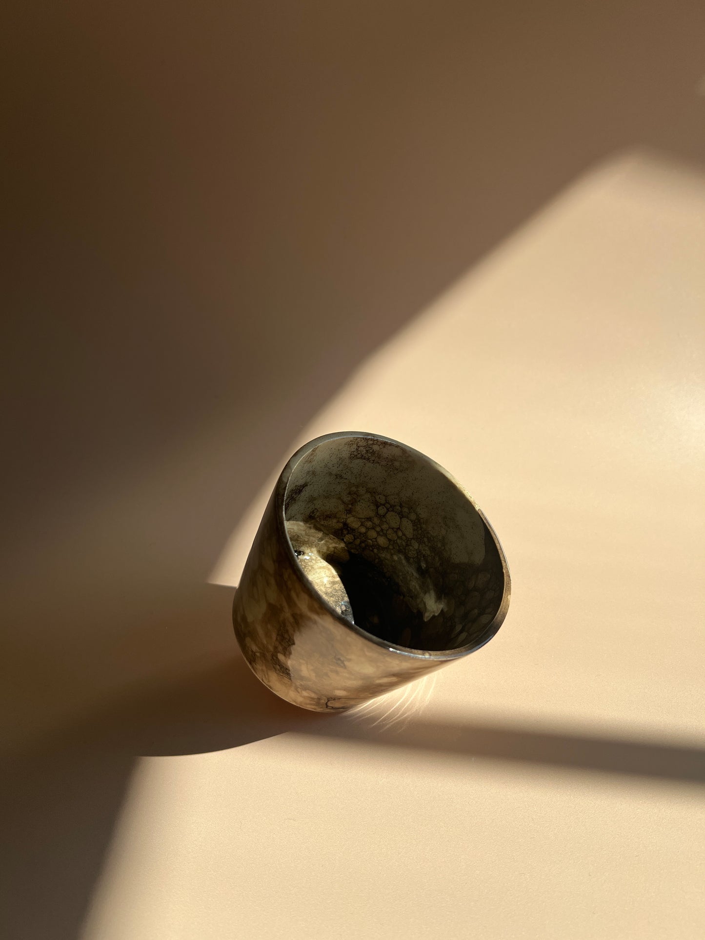 Red Seal Marble . Halo Mug