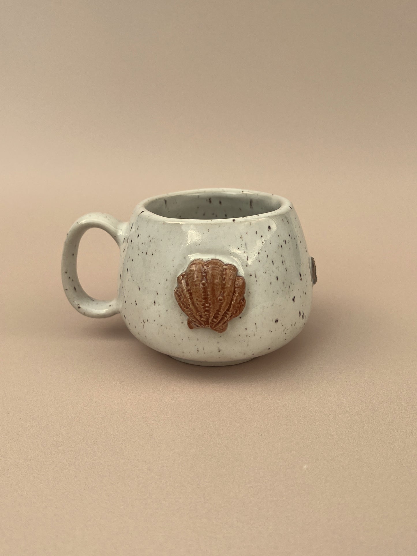 Seaside . Pebble Mug