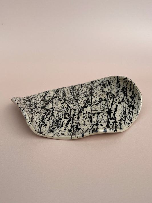 Noir Drip . Serving Plate