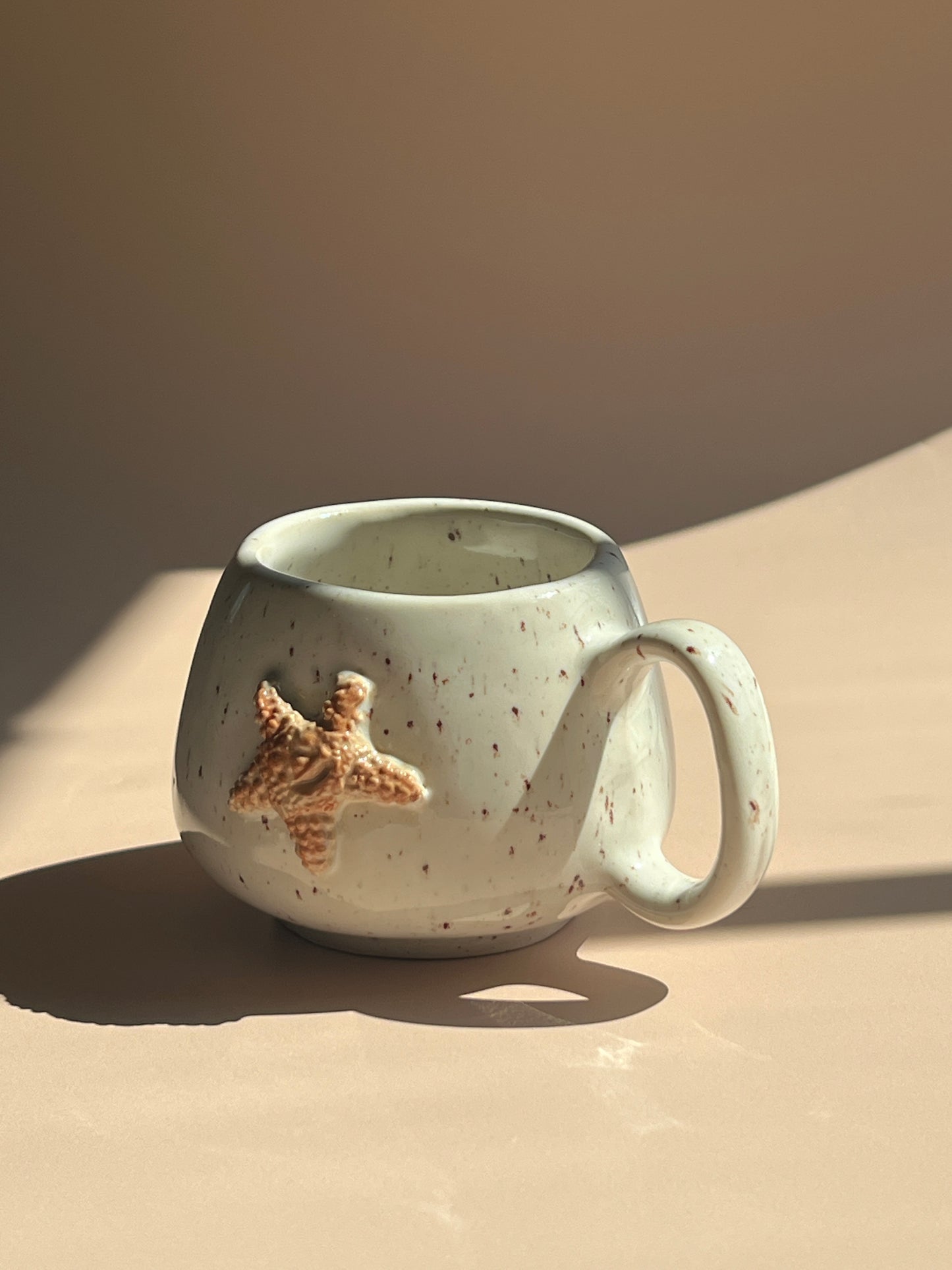 Seaside . Pebble Mug