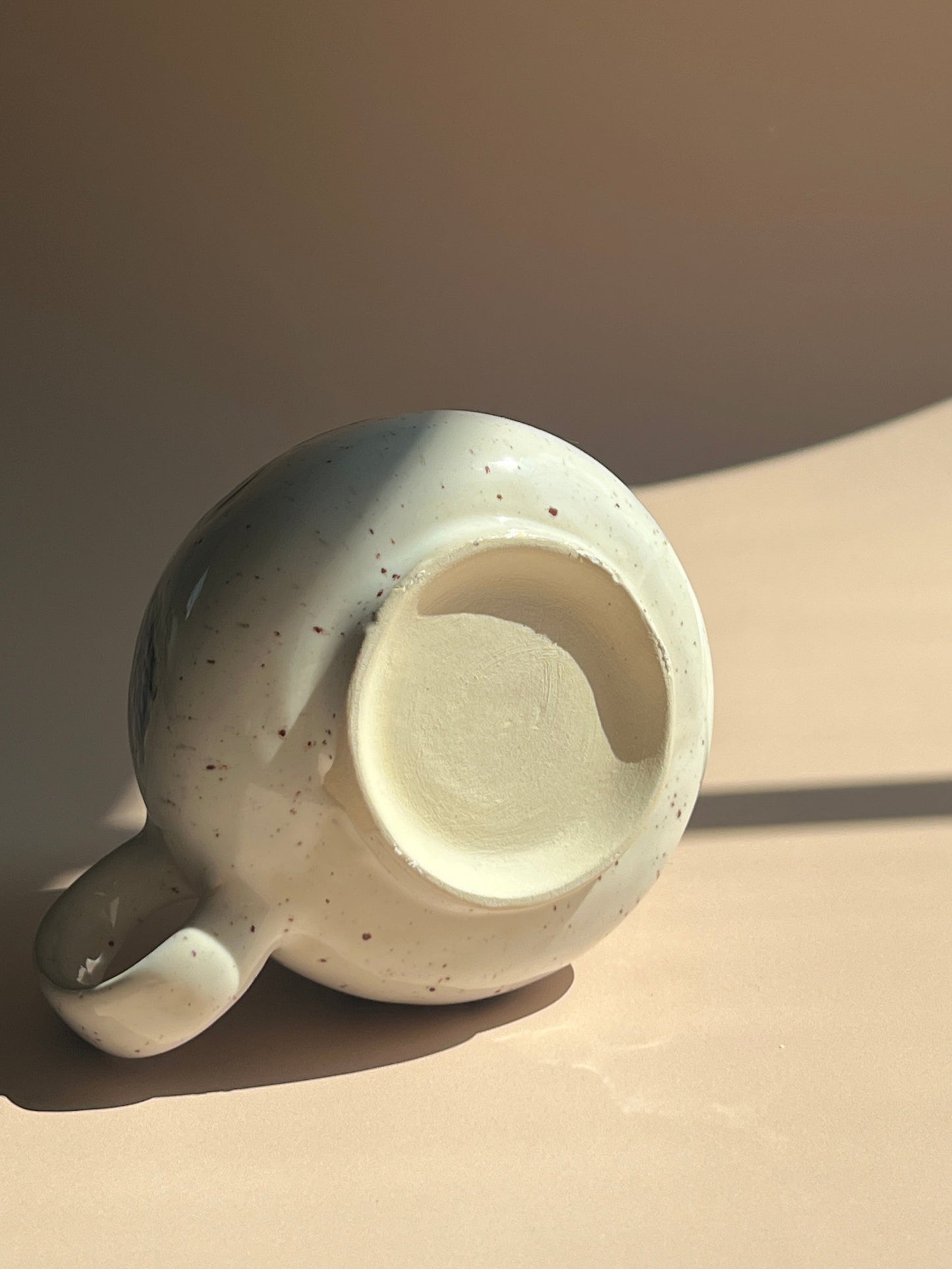 Tide Treasures . Pebble Mug