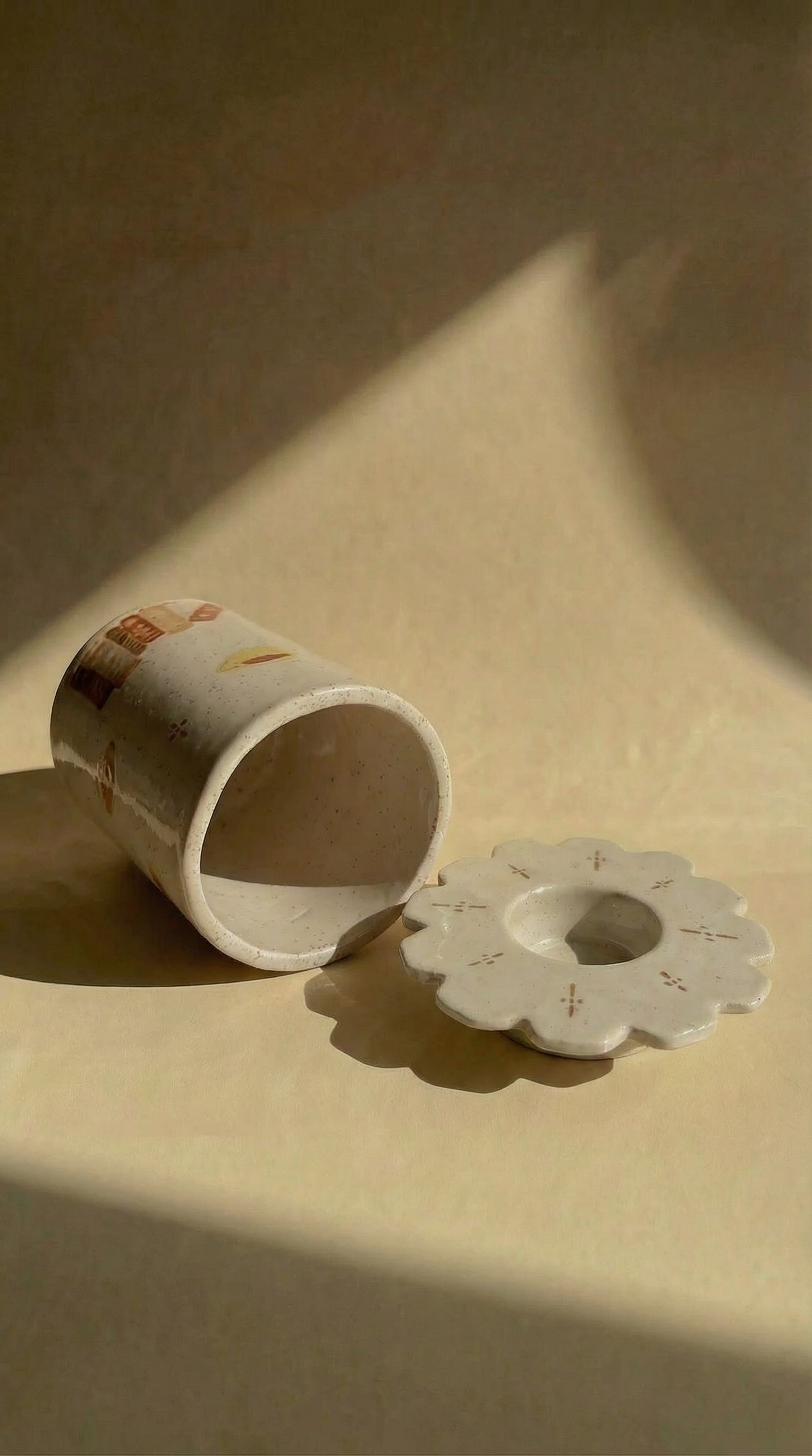 Cozy Moments . Vase & Candle and Incense Burner