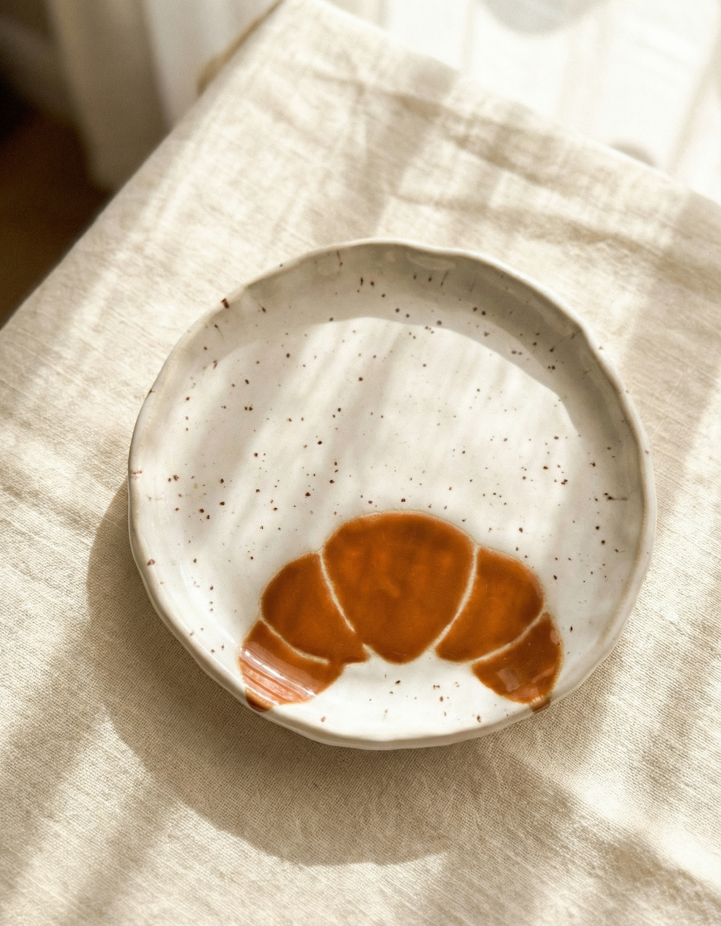 Croissant Speckled Plate