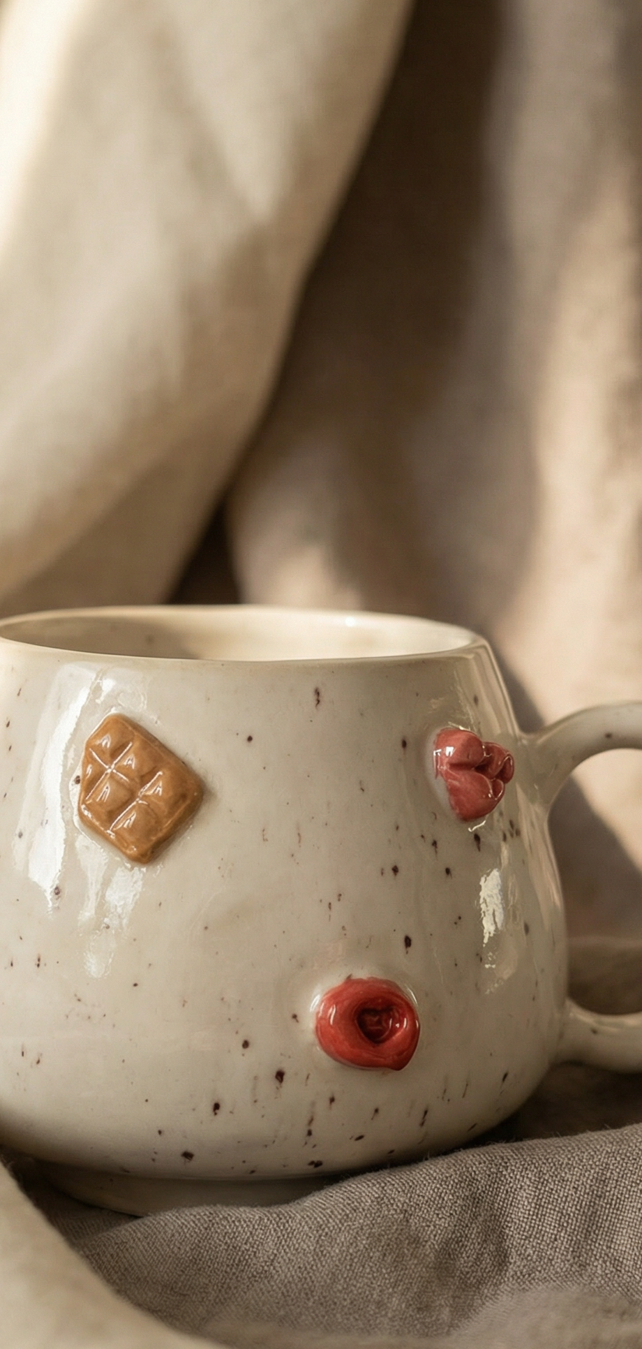 Love . Pebble Mug